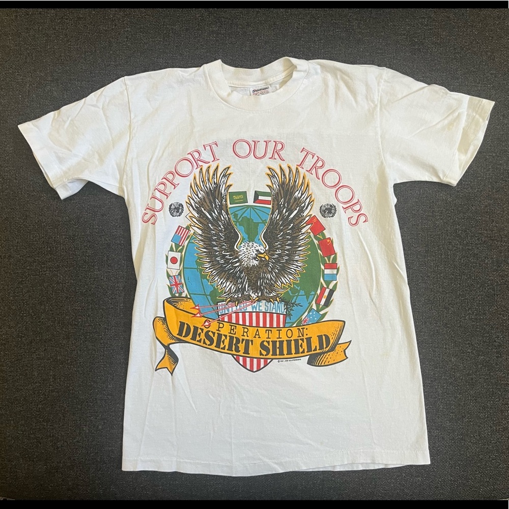 •Vintage 1991 Desert Storm Desert Shield Tee•